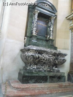 [P18] Paris - Domul Invalizilor și Muzeul Armatei » foto by iulianic
 - 
<span class="allrVoted glyphicon glyphicon-heart hidden" id="av1480050"></span>
<a class="m-l-10 hidden" id="sv1480050" onclick="voting_Foto_DelVot(,1480050,2491)" role="button">șterge vot <span class="glyphicon glyphicon-remove"></span></a>
<a id="v91480050" class=" c-red"  onclick="voting_Foto_SetVot(1480050)" role="button"><span class="glyphicon glyphicon-heart-empty"></span> <b>LIKE</b> = Votează poza</a> <img class="hidden"  id="f1480050W9" src="/imagini/loader.gif" border="0" /><span class="AjErrMes hidden" id="e1480050ErM"></span>