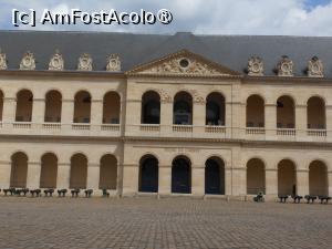 [P07] Paris - Domul Invalizilor și Muzeul Armatei » foto by iulianic
 - 
<span class="allrVoted glyphicon glyphicon-heart hidden" id="av1480039"></span>
<a class="m-l-10 hidden" id="sv1480039" onclick="voting_Foto_DelVot(,1480039,2491)" role="button">șterge vot <span class="glyphicon glyphicon-remove"></span></a>
<a id="v91480039" class=" c-red"  onclick="voting_Foto_SetVot(1480039)" role="button"><span class="glyphicon glyphicon-heart-empty"></span> <b>LIKE</b> = Votează poza</a> <img class="hidden"  id="f1480039W9" src="/imagini/loader.gif" border="0" /><span class="AjErrMes hidden" id="e1480039ErM"></span>