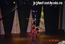 [P33] Show la amfiteatru - Chinese Acrobats » foto by izabellac
 - 
<span class="allrVoted glyphicon glyphicon-heart hidden" id="av253798"></span>
<a class="m-l-10 hidden" id="sv253798" onclick="voting_Foto_DelVot(,253798,2494)" role="button">șterge vot <span class="glyphicon glyphicon-remove"></span></a>
<a id="v9253798" class=" c-red"  onclick="voting_Foto_SetVot(253798)" role="button"><span class="glyphicon glyphicon-heart-empty"></span> <b>LIKE</b> = Votează poza</a> <img class="hidden"  id="f253798W9" src="/imagini/loader.gif" border="0" /><span class="AjErrMes hidden" id="e253798ErM"></span>