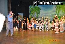 [P46] Madagascar show cu copiii din resort » foto by izabellac
 - 
<span class="allrVoted glyphicon glyphicon-heart hidden" id="av254260"></span>
<a class="m-l-10 hidden" id="sv254260" onclick="voting_Foto_DelVot(,254260,2494)" role="button">șterge vot <span class="glyphicon glyphicon-remove"></span></a>
<a id="v9254260" class=" c-red"  onclick="voting_Foto_SetVot(254260)" role="button"><span class="glyphicon glyphicon-heart-empty"></span> <b>LIKE</b> = Votează poza</a> <img class="hidden"  id="f254260W9" src="/imagini/loader.gif" border="0" /><span class="AjErrMes hidden" id="e254260ErM"></span>