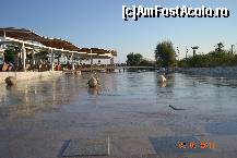 [P50] Apa condusa pina pe plaja, in stinga se vede terasa de linga Meltem bar » foto by izabellac
 - 
<span class="allrVoted glyphicon glyphicon-heart hidden" id="av254264"></span>
<a class="m-l-10 hidden" id="sv254264" onclick="voting_Foto_DelVot(,254264,2494)" role="button">șterge vot <span class="glyphicon glyphicon-remove"></span></a>
<a id="v9254264" class=" c-red"  onclick="voting_Foto_SetVot(254264)" role="button"><span class="glyphicon glyphicon-heart-empty"></span> <b>LIKE</b> = Votează poza</a> <img class="hidden"  id="f254264W9" src="/imagini/loader.gif" border="0" /><span class="AjErrMes hidden" id="e254264ErM"></span>