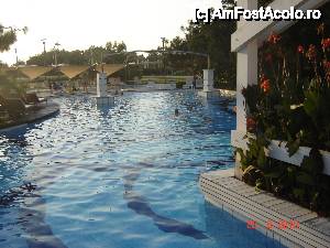 [P11] Piscina » foto by VYK_CIVIC
 - 
<span class="allrVoted glyphicon glyphicon-heart hidden" id="av434278"></span>
<a class="m-l-10 hidden" id="sv434278" onclick="voting_Foto_DelVot(,434278,2494)" role="button">șterge vot <span class="glyphicon glyphicon-remove"></span></a>
<a id="v9434278" class=" c-red"  onclick="voting_Foto_SetVot(434278)" role="button"><span class="glyphicon glyphicon-heart-empty"></span> <b>LIKE</b> = Votează poza</a> <img class="hidden"  id="f434278W9" src="/imagini/loader.gif" border="0" /><span class="AjErrMes hidden" id="e434278ErM"></span>