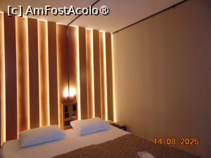 [P12] camera, peretele luminat cu leduri » foto by Yolanda
 - 
<span class="allrVoted glyphicon glyphicon-heart hidden" id="av1496129"></span>
<a class="m-l-10 hidden" id="sv1496129" onclick="voting_Foto_DelVot(,1496129,2497)" role="button">șterge vot <span class="glyphicon glyphicon-remove"></span></a>
<a id="v91496129" class=" c-red"  onclick="voting_Foto_SetVot(1496129)" role="button"><span class="glyphicon glyphicon-heart-empty"></span> <b>LIKE</b> = Votează poza</a> <img class="hidden"  id="f1496129W9" src="/imagini/loader.gif" border="0" /><span class="AjErrMes hidden" id="e1496129ErM"></span>