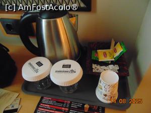 [P15] oferta de ceai » foto by Yolanda
 - 
<span class="allrVoted glyphicon glyphicon-heart hidden" id="av1496132"></span>
<a class="m-l-10 hidden" id="sv1496132" onclick="voting_Foto_DelVot(,1496132,2497)" role="button">șterge vot <span class="glyphicon glyphicon-remove"></span></a>
<a id="v91496132" class=" c-red"  onclick="voting_Foto_SetVot(1496132)" role="button"><span class="glyphicon glyphicon-heart-empty"></span> <b>LIKE</b> = Votează poza</a> <img class="hidden"  id="f1496132W9" src="/imagini/loader.gif" border="0" /><span class="AjErrMes hidden" id="e1496132ErM"></span>