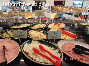 [P35] oferta de mic dejun » foto by Yolanda
 - 
<span class="allrVoted glyphicon glyphicon-heart hidden" id="av1496152"></span>
<a class="m-l-10 hidden" id="sv1496152" onclick="voting_Foto_DelVot(,1496152,2497)" role="button">șterge vot <span class="glyphicon glyphicon-remove"></span></a>
<a id="v91496152" class=" c-red"  onclick="voting_Foto_SetVot(1496152)" role="button"><span class="glyphicon glyphicon-heart-empty"></span> <b>LIKE</b> = Votează poza</a> <img class="hidden"  id="f1496152W9" src="/imagini/loader.gif" border="0" /><span class="AjErrMes hidden" id="e1496152ErM"></span>