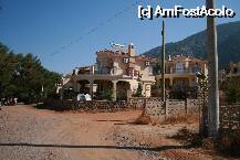 [P19] vila » foto by mihaelavlad2000
 - 
<span class="allrVoted glyphicon glyphicon-heart hidden" id="av8047"></span>
<a class="m-l-10 hidden" id="sv8047" onclick="voting_Foto_DelVot(,8047,2502)" role="button">șterge vot <span class="glyphicon glyphicon-remove"></span></a>
<a id="v98047" class=" c-red"  onclick="voting_Foto_SetVot(8047)" role="button"><span class="glyphicon glyphicon-heart-empty"></span> <b>LIKE</b> = Votează poza</a> <img class="hidden"  id="f8047W9" src="/imagini/loader.gif" border="0" /><span class="AjErrMes hidden" id="e8047ErM"></span>