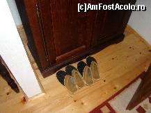 [P07] Iata, hangiul ne-a dat si papuci! Bine ca nu ne-a dat papucii!  » foto by abancor
 - 
<span class="allrVoted glyphicon glyphicon-heart hidden" id="av349600"></span>
<a class="m-l-10 hidden" id="sv349600" onclick="voting_Foto_DelVot(,349600,2546)" role="button">șterge vot <span class="glyphicon glyphicon-remove"></span></a>
<a id="v9349600" class=" c-red"  onclick="voting_Foto_SetVot(349600)" role="button"><span class="glyphicon glyphicon-heart-empty"></span> <b>LIKE</b> = Votează poza</a> <img class="hidden"  id="f349600W9" src="/imagini/loader.gif" border="0" /><span class="AjErrMes hidden" id="e349600ErM"></span>