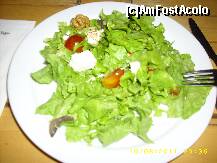 [P14] Salata de cruditati cu rosii(2buc) nuci(2 buc) ciuperci si branza » foto by sheikha
 - 
<span class="allrVoted glyphicon glyphicon-heart hidden" id="av242818"></span>
<a class="m-l-10 hidden" id="sv242818" onclick="voting_Foto_DelVot(,242818,2552)" role="button">șterge vot <span class="glyphicon glyphicon-remove"></span></a>
<a id="v9242818" class=" c-red"  onclick="voting_Foto_SetVot(242818)" role="button"><span class="glyphicon glyphicon-heart-empty"></span> <b>LIKE</b> = Votează poza</a> <img class="hidden"  id="f242818W9" src="/imagini/loader.gif" border="0" /><span class="AjErrMes hidden" id="e242818ErM"></span>