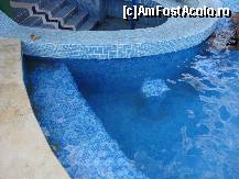 [P03] nisip in piscina » foto by bunicu
 - 
<span class="allrVoted glyphicon glyphicon-heart hidden" id="av101094"></span>
<a class="m-l-10 hidden" id="sv101094" onclick="voting_Foto_DelVot(,101094,2594)" role="button">șterge vot <span class="glyphicon glyphicon-remove"></span></a>
<a id="v9101094" class=" c-red"  onclick="voting_Foto_SetVot(101094)" role="button"><span class="glyphicon glyphicon-heart-empty"></span> <b>LIKE</b> = Votează poza</a> <img class="hidden"  id="f101094W9" src="/imagini/loader.gif" border="0" /><span class="AjErrMes hidden" id="e101094ErM"></span>