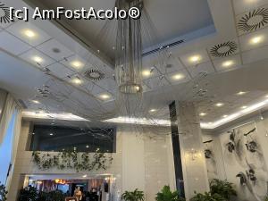 [P43] Hotel Continental Forum Sibiu -in hol la receptie » foto by mishu
 - 
<span class="allrVoted glyphicon glyphicon-heart hidden" id="av1336520"></span>
<a class="m-l-10 hidden" id="sv1336520" onclick="voting_Foto_DelVot(,1336520,2599)" role="button">șterge vot <span class="glyphicon glyphicon-remove"></span></a>
<a id="v91336520" class=" c-red"  onclick="voting_Foto_SetVot(1336520)" role="button"><span class="glyphicon glyphicon-heart-empty"></span> <b>LIKE</b> = Votează poza</a> <img class="hidden"  id="f1336520W9" src="/imagini/loader.gif" border="0" /><span class="AjErrMes hidden" id="e1336520ErM"></span>