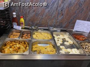 [P52] Hotel Continental Forum Sibiu - la micul dejun » foto by mishu
 - 
<span class="allrVoted glyphicon glyphicon-heart hidden" id="av1336529"></span>
<a class="m-l-10 hidden" id="sv1336529" onclick="voting_Foto_DelVot(,1336529,2599)" role="button">șterge vot <span class="glyphicon glyphicon-remove"></span></a>
<a id="v91336529" class=" c-red"  onclick="voting_Foto_SetVot(1336529)" role="button"><span class="glyphicon glyphicon-heart-empty"></span> <b>LIKE</b> = Votează poza</a> <img class="hidden"  id="f1336529W9" src="/imagini/loader.gif" border="0" /><span class="AjErrMes hidden" id="e1336529ErM"></span>