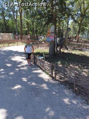 [P20] Prin Dinoland » foto by Doru  Savin
 - 
<span class="allrVoted glyphicon glyphicon-heart hidden" id="av1380570"></span>
<a class="m-l-10 hidden" id="sv1380570" onclick="voting_Foto_DelVot(,1380570,2610)" role="button">șterge vot <span class="glyphicon glyphicon-remove"></span></a>
<a id="v91380570" class=" c-red"  onclick="voting_Foto_SetVot(1380570)" role="button"><span class="glyphicon glyphicon-heart-empty"></span> <b>LIKE</b> = Votează poza</a> <img class="hidden"  id="f1380570W9" src="/imagini/loader.gif" border="0" /><span class="AjErrMes hidden" id="e1380570ErM"></span>