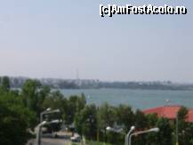 [P04] Camera avea vedere si spre lacul din Mamaia. » foto by danaches2003
 - 
<span class="allrVoted glyphicon glyphicon-heart hidden" id="av119972"></span>
<a class="m-l-10 hidden" id="sv119972" onclick="voting_Foto_DelVot(,119972,2637)" role="button">șterge vot <span class="glyphicon glyphicon-remove"></span></a>
<a id="v9119972" class=" c-red"  onclick="voting_Foto_SetVot(119972)" role="button"><span class="glyphicon glyphicon-heart-empty"></span> <b>LIKE</b> = Votează poza</a> <img class="hidden"  id="f119972W9" src="/imagini/loader.gif" border="0" /><span class="AjErrMes hidden" id="e119972ErM"></span>