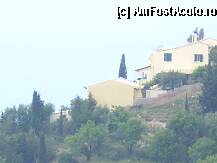 [P01] Vila, vazuta de la sosea » foto by georgiana
 - 
<span class="allrVoted glyphicon glyphicon-heart hidden" id="av8965"></span>
<a class="m-l-10 hidden" id="sv8965" onclick="voting_Foto_DelVot(,8965,2670)" role="button">șterge vot <span class="glyphicon glyphicon-remove"></span></a>
<a id="v98965" class=" c-red"  onclick="voting_Foto_SetVot(8965)" role="button"><span class="glyphicon glyphicon-heart-empty"></span> <b>LIKE</b> = Votează poza</a> <img class="hidden"  id="f8965W9" src="/imagini/loader.gif" border="0" /><span class="AjErrMes hidden" id="e8965ErM"></span>
