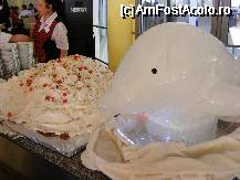 [P16] In Duminica Pastelui, un delfin de gheata si un tort de frisca imens de te lingi pe degete » foto by timpliber
 - 
<span class="allrVoted glyphicon glyphicon-heart hidden" id="av61805"></span>
<a class="m-l-10 hidden" id="sv61805" onclick="voting_Foto_DelVot(,61805,2682)" role="button">șterge vot <span class="glyphicon glyphicon-remove"></span></a>
<a id="v961805" class=" c-red"  onclick="voting_Foto_SetVot(61805)" role="button"><span class="glyphicon glyphicon-heart-empty"></span> <b>LIKE</b> = Votează poza</a> <img class="hidden"  id="f61805W9" src="/imagini/loader.gif" border="0" /><span class="AjErrMes hidden" id="e61805ErM"></span>