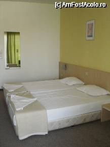 [P01] Camera, asa arata mobilierul din majoritatea camerelor, simplu dar dragut » foto by red84ro
 - 
<span class="allrVoted glyphicon glyphicon-heart hidden" id="av69879"></span>
<a class="m-l-10 hidden" id="sv69879" onclick="voting_Foto_DelVot(,69879,2682)" role="button">șterge vot <span class="glyphicon glyphicon-remove"></span></a>
<a id="v969879" class=" c-red"  onclick="voting_Foto_SetVot(69879)" role="button"><span class="glyphicon glyphicon-heart-empty"></span> <b>LIKE</b> = Votează poza</a> <img class="hidden"  id="f69879W9" src="/imagini/loader.gif" border="0" /><span class="AjErrMes hidden" id="e69879ErM"></span>