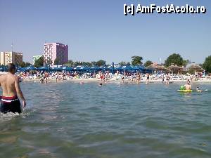 [P07] Plaja Tomis cu umbrelele albastre văzută dinspre mare » foto by geta10
 - 
<span class="allrVoted glyphicon glyphicon-heart hidden" id="av435421"></span>
<a class="m-l-10 hidden" id="sv435421" onclick="voting_Foto_DelVot(,435421,2689)" role="button">șterge vot <span class="glyphicon glyphicon-remove"></span></a>
<a id="v9435421" class=" c-red"  onclick="voting_Foto_SetVot(435421)" role="button"><span class="glyphicon glyphicon-heart-empty"></span> <b>LIKE</b> = Votează poza</a> <img class="hidden"  id="f435421W9" src="/imagini/loader.gif" border="0" /><span class="AjErrMes hidden" id="e435421ErM"></span>