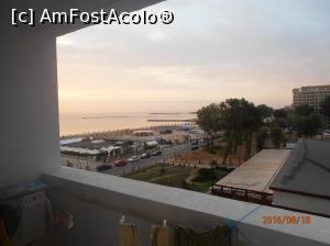 [P02] Vedere din balcon » foto by alina_dima2003
 - 
<span class="allrVoted glyphicon glyphicon-heart hidden" id="av779812"></span>
<a class="m-l-10 hidden" id="sv779812" onclick="voting_Foto_DelVot(,779812,2690)" role="button">șterge vot <span class="glyphicon glyphicon-remove"></span></a>
<a id="v9779812" class=" c-red"  onclick="voting_Foto_SetVot(779812)" role="button"><span class="glyphicon glyphicon-heart-empty"></span> <b>LIKE</b> = Votează poza</a> <img class="hidden"  id="f779812W9" src="/imagini/loader.gif" border="0" /><span class="AjErrMes hidden" id="e779812ErM"></span>