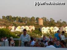 [P17] ceialti turisti din hotel.. marea majoritatea britanici galagiosi, mari amatori de cocktailuri » foto by roxana.tomina
 - 
<span class="allrVoted glyphicon glyphicon-heart hidden" id="av317365"></span>
<a class="m-l-10 hidden" id="sv317365" onclick="voting_Foto_DelVot(,317365,2733)" role="button">șterge vot <span class="glyphicon glyphicon-remove"></span></a>
<a id="v9317365" class=" c-red"  onclick="voting_Foto_SetVot(317365)" role="button"><span class="glyphicon glyphicon-heart-empty"></span> <b>LIKE</b> = Votează poza</a> <img class="hidden"  id="f317365W9" src="/imagini/loader.gif" border="0" /><span class="AjErrMes hidden" id="e317365ErM"></span>