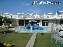 [P16] piscina ptr cei mici » foto by manuta_1969
 - 
<span class="allrVoted glyphicon glyphicon-heart hidden" id="av230682"></span>
<a class="m-l-10 hidden" id="sv230682" onclick="voting_Foto_DelVot(,230682,2733)" role="button">șterge vot <span class="glyphicon glyphicon-remove"></span></a>
<a id="v9230682" class=" c-red"  onclick="voting_Foto_SetVot(230682)" role="button"><span class="glyphicon glyphicon-heart-empty"></span> <b>LIKE</b> = Votează poza</a> <img class="hidden"  id="f230682W9" src="/imagini/loader.gif" border="0" /><span class="AjErrMes hidden" id="e230682ErM"></span>