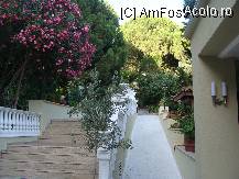 [P10] o intrare spre lobby bar » foto by titigeolgau
 - 
<span class="allrVoted glyphicon glyphicon-heart hidden" id="av94371"></span>
<a class="m-l-10 hidden" id="sv94371" onclick="voting_Foto_DelVot(,94371,2733)" role="button">șterge vot <span class="glyphicon glyphicon-remove"></span></a>
<a id="v994371" class=" c-red"  onclick="voting_Foto_SetVot(94371)" role="button"><span class="glyphicon glyphicon-heart-empty"></span> <b>LIKE</b> = Votează poza</a> <img class="hidden"  id="f94371W9" src="/imagini/loader.gif" border="0" /><span class="AjErrMes hidden" id="e94371ErM"></span>