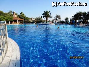 [P07] Piscina si barul care deservea si plaja » foto by adighh
 - 
<span class="allrVoted glyphicon glyphicon-heart hidden" id="av477547"></span>
<a class="m-l-10 hidden" id="sv477547" onclick="voting_Foto_DelVot(,477547,2733)" role="button">șterge vot <span class="glyphicon glyphicon-remove"></span></a>
<a id="v9477547" class=" c-red"  onclick="voting_Foto_SetVot(477547)" role="button"><span class="glyphicon glyphicon-heart-empty"></span> <b>LIKE</b> = Votează poza</a> <img class="hidden"  id="f477547W9" src="/imagini/loader.gif" border="0" /><span class="AjErrMes hidden" id="e477547ErM"></span>