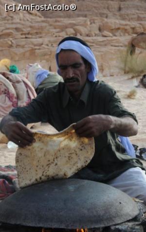 [P03] 24. Se coace pita!  » foto by gigiiuti <span class="label label-default labelC_thin small">NEVOTABILĂ</span>