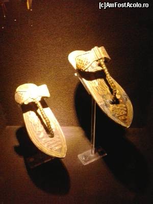 [P25] sandalele regelui Tut » foto by elenaadina
 - 
<span class="allrVoted glyphicon glyphicon-heart hidden" id="av682962"></span>
<a class="m-l-10 hidden" id="sv682962" onclick="voting_Foto_DelVot(,682962,2768)" role="button">șterge vot <span class="glyphicon glyphicon-remove"></span></a>
<a id="v9682962" class=" c-red"  onclick="voting_Foto_SetVot(682962)" role="button"><span class="glyphicon glyphicon-heart-empty"></span> <b>LIKE</b> = Votează poza</a> <img class="hidden"  id="f682962W9" src="/imagini/loader.gif" border="0" /><span class="AjErrMes hidden" id="e682962ErM"></span>