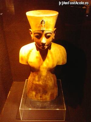 [P33] bust al regelui Tut » foto by elenaadina
 - 
<span class="allrVoted glyphicon glyphicon-heart hidden" id="av682970"></span>
<a class="m-l-10 hidden" id="sv682970" onclick="voting_Foto_DelVot(,682970,2768)" role="button">șterge vot <span class="glyphicon glyphicon-remove"></span></a>
<a id="v9682970" class=" c-red"  onclick="voting_Foto_SetVot(682970)" role="button"><span class="glyphicon glyphicon-heart-empty"></span> <b>LIKE</b> = Votează poza</a> <img class="hidden"  id="f682970W9" src="/imagini/loader.gif" border="0" /><span class="AjErrMes hidden" id="e682970ErM"></span>