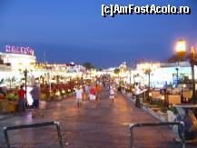 [P05] Centrul statiunii, Naama bay, noaptea » foto by cami1212
 - 
<span class="allrVoted glyphicon glyphicon-heart hidden" id="av187192"></span>
<a class="m-l-10 hidden" id="sv187192" onclick="voting_Foto_DelVot(,187192,2768)" role="button">șterge vot <span class="glyphicon glyphicon-remove"></span></a>
<a id="v9187192" class=" c-red"  onclick="voting_Foto_SetVot(187192)" role="button"><span class="glyphicon glyphicon-heart-empty"></span> <b>LIKE</b> = Votează poza</a> <img class="hidden"  id="f187192W9" src="/imagini/loader.gif" border="0" /><span class="AjErrMes hidden" id="e187192ErM"></span>