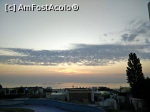 [P02] Rasarit de soare din balconul Hotel Astoria » foto by Alexa_77
 - 
<span class="allrVoted glyphicon glyphicon-heart hidden" id="av791557"></span>
<a class="m-l-10 hidden" id="sv791557" onclick="voting_Foto_DelVot(,791557,2793)" role="button">șterge vot <span class="glyphicon glyphicon-remove"></span></a>
<a id="v9791557" class=" c-red"  onclick="voting_Foto_SetVot(791557)" role="button"><span class="glyphicon glyphicon-heart-empty"></span> <b>LIKE</b> = Votează poza</a> <img class="hidden"  id="f791557W9" src="/imagini/loader.gif" border="0" /><span class="AjErrMes hidden" id="e791557ErM"></span>