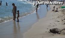 [P04] Pe plaja - este timp calduros si apa este calda, exact ce vrea lumea cand vine la mare. » foto by fluturas1*
 - 
<span class="allrVoted glyphicon glyphicon-heart hidden" id="av137369"></span>
<a class="m-l-10 hidden" id="sv137369" onclick="voting_Foto_DelVot(,137369,2810)" role="button">șterge vot <span class="glyphicon glyphicon-remove"></span></a>
<a id="v9137369" class=" c-red"  onclick="voting_Foto_SetVot(137369)" role="button"><span class="glyphicon glyphicon-heart-empty"></span> <b>LIKE</b> = Votează poza</a> <img class="hidden"  id="f137369W9" src="/imagini/loader.gif" border="0" /><span class="AjErrMes hidden" id="e137369ErM"></span>