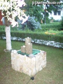 [P15] O mica fantana arteziana in gradina din spatele hotelului » foto by alinutzza140*
 - 
<span class="allrVoted glyphicon glyphicon-heart hidden" id="av105080"></span>
<a class="m-l-10 hidden" id="sv105080" onclick="voting_Foto_DelVot(,105080,2810)" role="button">șterge vot <span class="glyphicon glyphicon-remove"></span></a>
<a id="v9105080" class=" c-red"  onclick="voting_Foto_SetVot(105080)" role="button"><span class="glyphicon glyphicon-heart-empty"></span> <b>LIKE</b> = Votează poza</a> <img class="hidden"  id="f105080W9" src="/imagini/loader.gif" border="0" /><span class="AjErrMes hidden" id="e105080ErM"></span>