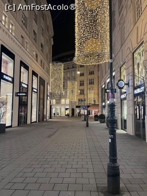 [P01] Centrul istoric Viena » foto by nightwish
 - 
<span class="allrVoted glyphicon glyphicon-heart hidden" id="av1515662"></span>
<a class="m-l-10 hidden" id="sv1515662" onclick="voting_Foto_DelVot(,1515662,2854)" role="button">șterge vot <span class="glyphicon glyphicon-remove"></span></a>
<a id="v91515662" class=" c-red"  onclick="voting_Foto_SetVot(1515662)" role="button"><span class="glyphicon glyphicon-heart-empty"></span> <b>LIKE</b> = Votează poza</a> <img class="hidden"  id="f1515662W9" src="/imagini/loader.gif" border="0" /><span class="AjErrMes hidden" id="e1515662ErM"></span>