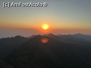 [P20] Răsăritul de soare văzut  de la 2544 m » foto by Mika
 - 
<span class="allrVoted glyphicon glyphicon-heart hidden" id="av1448769"></span>
<a class="m-l-10 hidden" id="sv1448769" onclick="voting_Foto_DelVot(,1448769,2855)" role="button">șterge vot <span class="glyphicon glyphicon-remove"></span></a>
<a id="v91448769" class=" c-red"  onclick="voting_Foto_SetVot(1448769)" role="button"><span class="glyphicon glyphicon-heart-empty"></span> <b>LIKE</b> = Votează poza</a> <img class="hidden"  id="f1448769W9" src="/imagini/loader.gif" border="0" /><span class="AjErrMes hidden" id="e1448769ErM"></span>