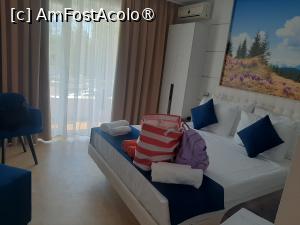 [P02] Tot camera din alt unghi » foto by roxxie
 - 
<span class="allrVoted glyphicon glyphicon-heart hidden" id="av1502539"></span>
<a class="m-l-10 hidden" id="sv1502539" onclick="voting_Foto_DelVot(,1502539,2863)" role="button">șterge vot <span class="glyphicon glyphicon-remove"></span></a>
<a id="v91502539" class=" c-red"  onclick="voting_Foto_SetVot(1502539)" role="button"><span class="glyphicon glyphicon-heart-empty"></span> <b>LIKE</b> = Votează poza</a> <img class="hidden"  id="f1502539W9" src="/imagini/loader.gif" border="0" /><span class="AjErrMes hidden" id="e1502539ErM"></span>