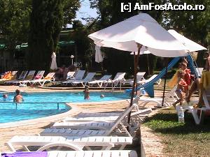 [P08] Piscina pt copii de la Dolphin » foto by kikiritzi
 - 
<span class="allrVoted glyphicon glyphicon-heart hidden" id="av357701"></span>
<a class="m-l-10 hidden" id="sv357701" onclick="voting_Foto_DelVot(,357701,2880)" role="button">șterge vot <span class="glyphicon glyphicon-remove"></span></a>
<a id="v9357701" class=" c-red"  onclick="voting_Foto_SetVot(357701)" role="button"><span class="glyphicon glyphicon-heart-empty"></span> <b>LIKE</b> = Votează poza</a> <img class="hidden"  id="f357701W9" src="/imagini/loader.gif" border="0" /><span class="AjErrMes hidden" id="e357701ErM"></span>