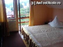 [P02] vedere  camera 33  et. 3 mansardat » foto by ILIE31
 - 
<span class="allrVoted glyphicon glyphicon-heart hidden" id="av16492"></span>
<a class="m-l-10 hidden" id="sv16492" onclick="voting_Foto_DelVot(,16492,2922)" role="button">șterge vot <span class="glyphicon glyphicon-remove"></span></a>
<a id="v916492" class=" c-red"  onclick="voting_Foto_SetVot(16492)" role="button"><span class="glyphicon glyphicon-heart-empty"></span> <b>LIKE</b> = Votează poza</a> <img class="hidden"  id="f16492W9" src="/imagini/loader.gif" border="0" /><span class="AjErrMes hidden" id="e16492ErM"></span>