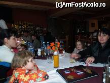 [P04] In restaurant » foto by pepsi70ro
 - 
<span class="allrVoted glyphicon glyphicon-heart hidden" id="av26090"></span>
<a class="m-l-10 hidden" id="sv26090" onclick="voting_Foto_DelVot(,26090,2922)" role="button">șterge vot <span class="glyphicon glyphicon-remove"></span></a>
<a id="v926090" class=" c-red"  onclick="voting_Foto_SetVot(26090)" role="button"><span class="glyphicon glyphicon-heart-empty"></span> <b>LIKE</b> = Votează poza</a> <img class="hidden"  id="f26090W9" src="/imagini/loader.gif" border="0" /><span class="AjErrMes hidden" id="e26090ErM"></span>