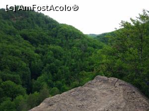 [P11] 'Piatra scrisă' cel mai apropiat traseu din Băile Olănești cca. 30-40 min de urcat printr-un peisaj mirific...  » foto by LaurentiuMan
 - 
<span class="allrVoted glyphicon glyphicon-heart hidden" id="av861370"></span>
<a class="m-l-10 hidden" id="sv861370" onclick="voting_Foto_DelVot(,861370,2993)" role="button">șterge vot <span class="glyphicon glyphicon-remove"></span></a>
<a id="v9861370" class=" c-red"  onclick="voting_Foto_SetVot(861370)" role="button"><span class="glyphicon glyphicon-heart-empty"></span> <b>LIKE</b> = Votează poza</a> <img class="hidden"  id="f861370W9" src="/imagini/loader.gif" border="0" /><span class="AjErrMes hidden" id="e861370ErM"></span>