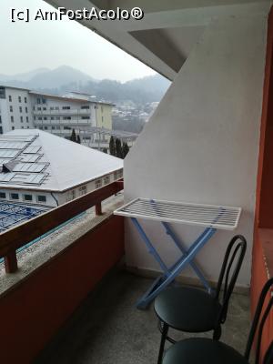 [P16] Balconul nerenovat » foto by olteanul2010
 - 
<span class="allrVoted glyphicon glyphicon-heart hidden" id="av1217253"></span>
<a class="m-l-10 hidden" id="sv1217253" onclick="voting_Foto_DelVot(,1217253,2993)" role="button">șterge vot <span class="glyphicon glyphicon-remove"></span></a>
<a id="v91217253" class=" c-red"  onclick="voting_Foto_SetVot(1217253)" role="button"><span class="glyphicon glyphicon-heart-empty"></span> <b>LIKE</b> = Votează poza</a> <img class="hidden"  id="f1217253W9" src="/imagini/loader.gif" border="0" /><span class="AjErrMes hidden" id="e1217253ErM"></span>