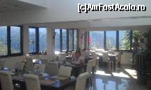 [P02] Dealul Tarevet vazut din restaurant Minihotel Rashev. Veliko Tarnovo, Bulgaria.  » foto by traian.leuca †
 - 
<span class="allrVoted glyphicon glyphicon-heart hidden" id="av401324"></span>
<a class="m-l-10 hidden" id="sv401324" onclick="voting_Foto_DelVot(,401324,2994)" role="button">șterge vot <span class="glyphicon glyphicon-remove"></span></a>
<a id="v9401324" class=" c-red"  onclick="voting_Foto_SetVot(401324)" role="button"><span class="glyphicon glyphicon-heart-empty"></span> <b>LIKE</b> = Votează poza</a> <img class="hidden"  id="f401324W9" src="/imagini/loader.gif" border="0" /><span class="AjErrMes hidden" id="e401324ErM"></span>