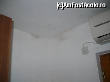 [P02] Igrasie , mizerie , paianjeni , praf , geamuri termopane care nu se inchideau ermetic » foto by vasile2010*
 - 
<span class="allrVoted glyphicon glyphicon-heart hidden" id="av107013"></span>
<a class="m-l-10 hidden" id="sv107013" onclick="voting_Foto_DelVot(,107013,3025)" role="button">șterge vot <span class="glyphicon glyphicon-remove"></span></a>
<a id="v9107013" class=" c-red"  onclick="voting_Foto_SetVot(107013)" role="button"><span class="glyphicon glyphicon-heart-empty"></span> <b>LIKE</b> = Votează poza</a> <img class="hidden"  id="f107013W9" src="/imagini/loader.gif" border="0" /><span class="AjErrMes hidden" id="e107013ErM"></span>