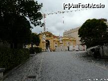 [P03] Aleea de la intrare » foto by dannek
 - 
<span class="allrVoted glyphicon glyphicon-heart hidden" id="av148855"></span>
<a class="m-l-10 hidden" id="sv148855" onclick="voting_Foto_DelVot(,148855,3098)" role="button">șterge vot <span class="glyphicon glyphicon-remove"></span></a>
<a id="v9148855" class=" c-red"  onclick="voting_Foto_SetVot(148855)" role="button"><span class="glyphicon glyphicon-heart-empty"></span> <b>LIKE</b> = Votează poza</a> <img class="hidden"  id="f148855W9" src="/imagini/loader.gif" border="0" /><span class="AjErrMes hidden" id="e148855ErM"></span>