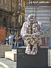 [P64x] statuie din Piata Elefantului » foto by Miss Butterfly
 - 
<span class="allrVoted glyphicon glyphicon-heart hidden" id="av14285"></span>
<a class="m-l-10 hidden" id="sv14285" onclick="voting_Foto_DelVot(,14285,3109)" role="button">șterge vot <span class="glyphicon glyphicon-remove"></span></a>
<a id="v914285" class=" c-red"  onclick="voting_Foto_SetVot(14285)" role="button"><span class="glyphicon glyphicon-heart-empty"></span> <b>LIKE</b> = Votează poza</a> <img class="hidden"  id="f14285W9" src="/imagini/loader.gif" border="0" /><span class="AjErrMes hidden" id="e14285ErM"></span>