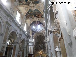 [P21] Interiorul Basilicii Collegiatta care mi-a placut in mod deosebit » foto by amero
 - 
<span class="allrVoted glyphicon glyphicon-heart hidden" id="av680405"></span>
<a class="m-l-10 hidden" id="sv680405" onclick="voting_Foto_DelVot(,680405,3109)" role="button">șterge vot <span class="glyphicon glyphicon-remove"></span></a>
<a id="v9680405" class=" c-red"  onclick="voting_Foto_SetVot(680405)" role="button"><span class="glyphicon glyphicon-heart-empty"></span> <b>LIKE</b> = Votează poza</a> <img class="hidden"  id="f680405W9" src="/imagini/loader.gif" border="0" /><span class="AjErrMes hidden" id="e680405ErM"></span>