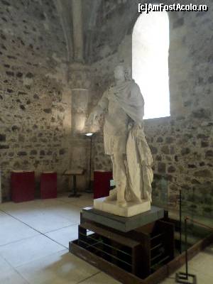 [P26] exponate din muzeul Castelului Ursino » foto by amero
 - 
<span class="allrVoted glyphicon glyphicon-heart hidden" id="av680410"></span>
<a class="m-l-10 hidden" id="sv680410" onclick="voting_Foto_DelVot(,680410,3109)" role="button">șterge vot <span class="glyphicon glyphicon-remove"></span></a>
<a id="v9680410" class=" c-red"  onclick="voting_Foto_SetVot(680410)" role="button"><span class="glyphicon glyphicon-heart-empty"></span> <b>LIKE</b> = Votează poza</a> <img class="hidden"  id="f680410W9" src="/imagini/loader.gif" border="0" /><span class="AjErrMes hidden" id="e680410ErM"></span>