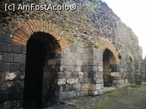 [P01] Ruinele Teatrului Antic, printre barele gardului înconjurător » foto by crismis
 - 
<span class="allrVoted glyphicon glyphicon-heart hidden" id="av1049873"></span>
<a class="m-l-10 hidden" id="sv1049873" onclick="voting_Foto_DelVot(,1049873,3109)" role="button">șterge vot <span class="glyphicon glyphicon-remove"></span></a>
<a id="v91049873" class=" c-red"  onclick="voting_Foto_SetVot(1049873)" role="button"><span class="glyphicon glyphicon-heart-empty"></span> <b>LIKE</b> = Votează poza</a> <img class="hidden"  id="f1049873W9" src="/imagini/loader.gif" border="0" /><span class="AjErrMes hidden" id="e1049873ErM"></span>
