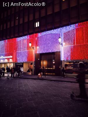 [P11] Magazine pe Via Etnea » foto by ilee
 - 
<span class="allrVoted glyphicon glyphicon-heart hidden" id="av1514329"></span>
<a class="m-l-10 hidden" id="sv1514329" onclick="voting_Foto_DelVot(,1514329,3109)" role="button">șterge vot <span class="glyphicon glyphicon-remove"></span></a>
<a id="v91514329" class=" c-red"  onclick="voting_Foto_SetVot(1514329)" role="button"><span class="glyphicon glyphicon-heart-empty"></span> <b>LIKE</b> = Votează poza</a> <img class="hidden"  id="f1514329W9" src="/imagini/loader.gif" border="0" /><span class="AjErrMes hidden" id="e1514329ErM"></span>