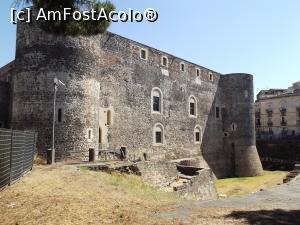 [P59] Castelul Ursino văzut din spate » foto by irinad
 - 
<span class="allrVoted glyphicon glyphicon-heart hidden" id="av872829"></span>
<a class="m-l-10 hidden" id="sv872829" onclick="voting_Foto_DelVot(,872829,3109)" role="button">șterge vot <span class="glyphicon glyphicon-remove"></span></a>
<a id="v9872829" class=" c-red"  onclick="voting_Foto_SetVot(872829)" role="button"><span class="glyphicon glyphicon-heart-empty"></span> <b>LIKE</b> = Votează poza</a> <img class="hidden"  id="f872829W9" src="/imagini/loader.gif" border="0" /><span class="AjErrMes hidden" id="e872829ErM"></span>